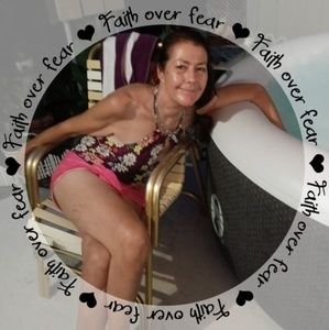 Meet your Posher, Michele